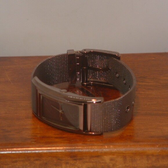 Pre-Owned Women’s DKNY NY-3994 Mesh Bracelet Fashion Analog Watch main image 4